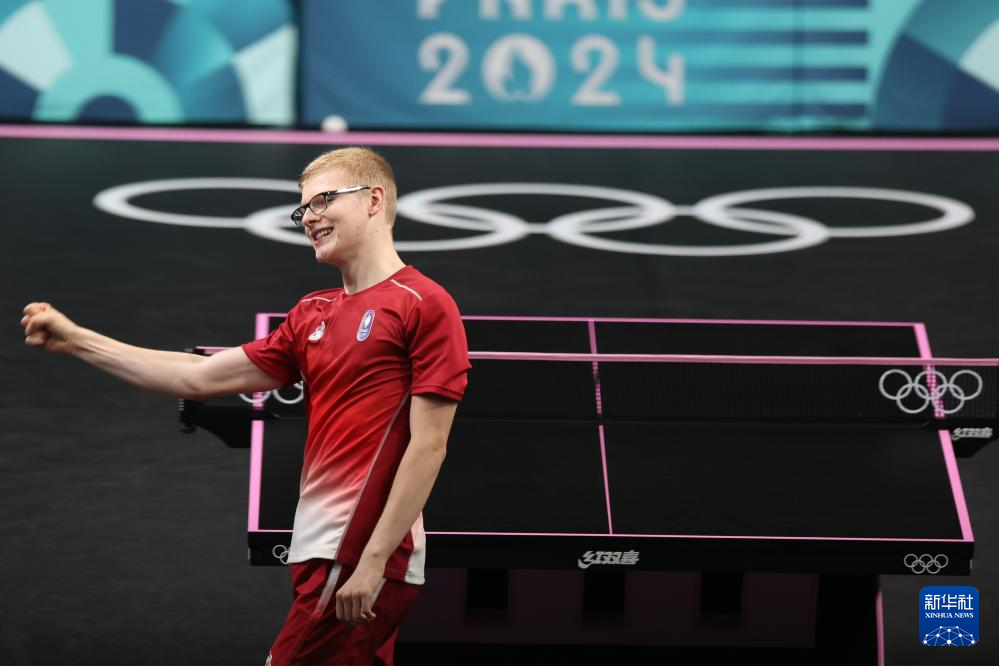 体育巴萨官方：拉基蒂奇加盟塞维利亚