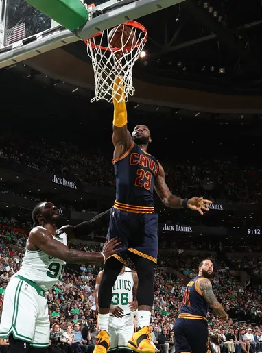 热刺赢下“病号德比”！连刷6大纪录，单季三杀曼联，3年6战不败