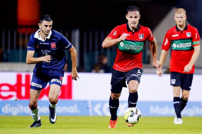 力压缩敌方 力压缩敌方